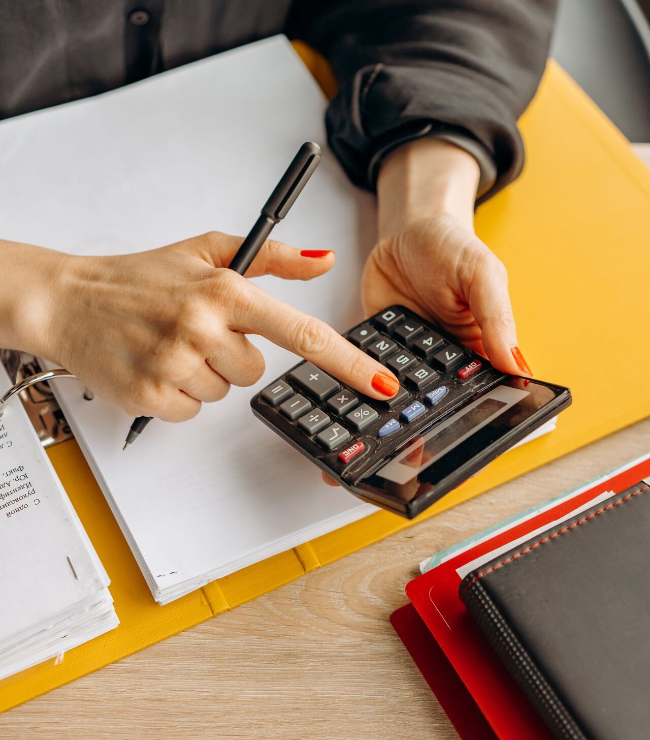 How to Pay Independent Contractors in India